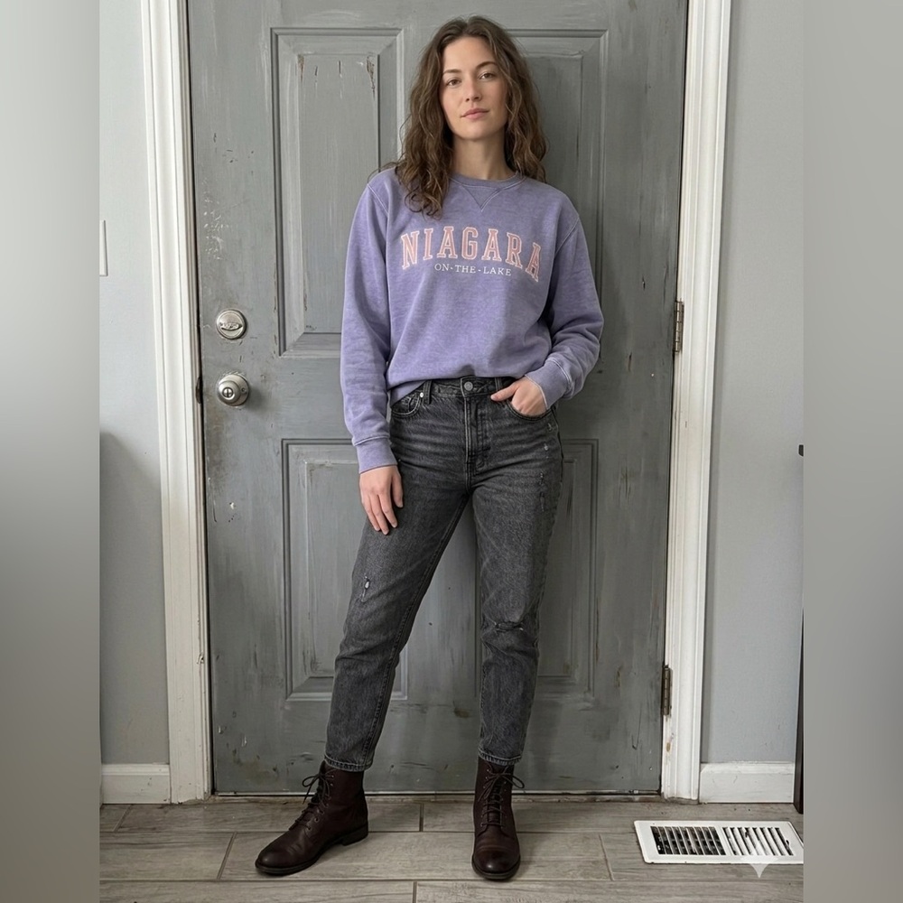 Coastal Culture Niagara-on-the-Lake Mineral Wash purple Sweatshirt - M‎